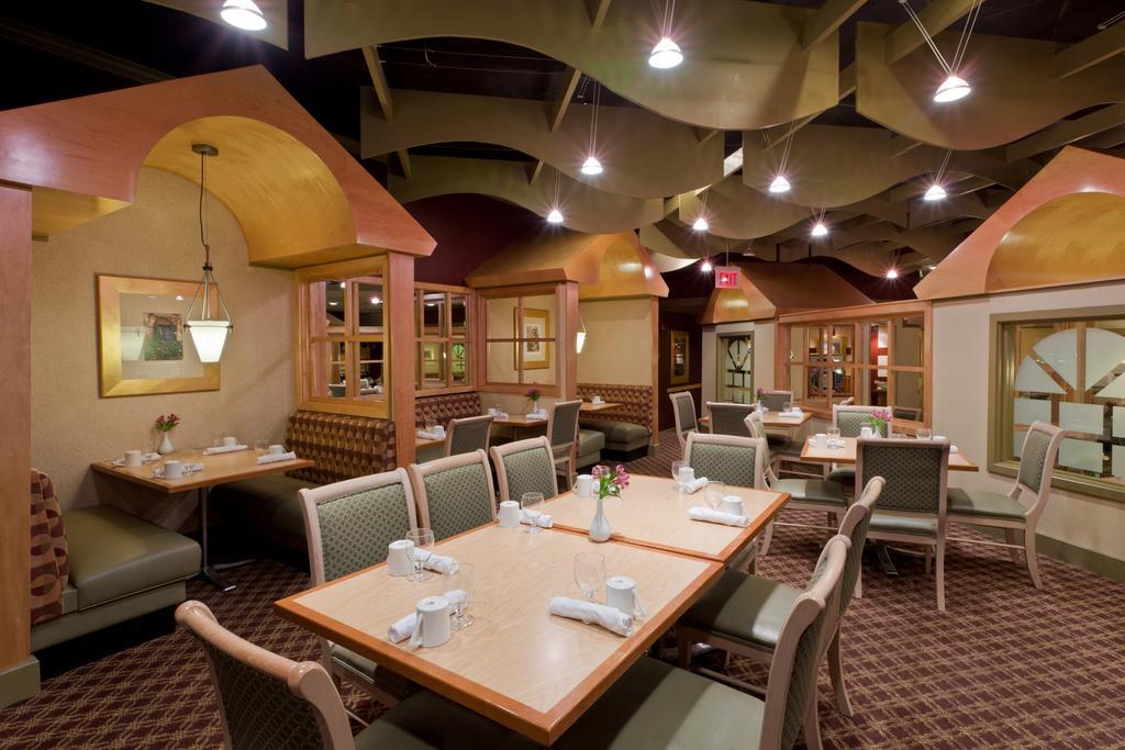 Clarion Inn Frederick Event Center Экстерьер фото