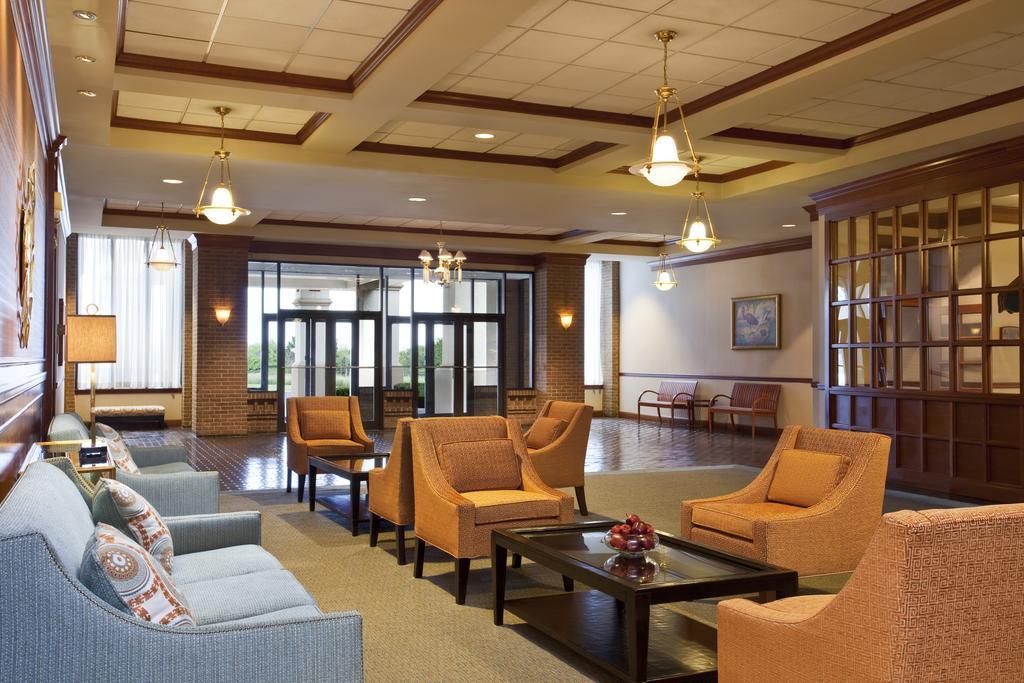 Clarion Inn Frederick Event Center Экстерьер фото