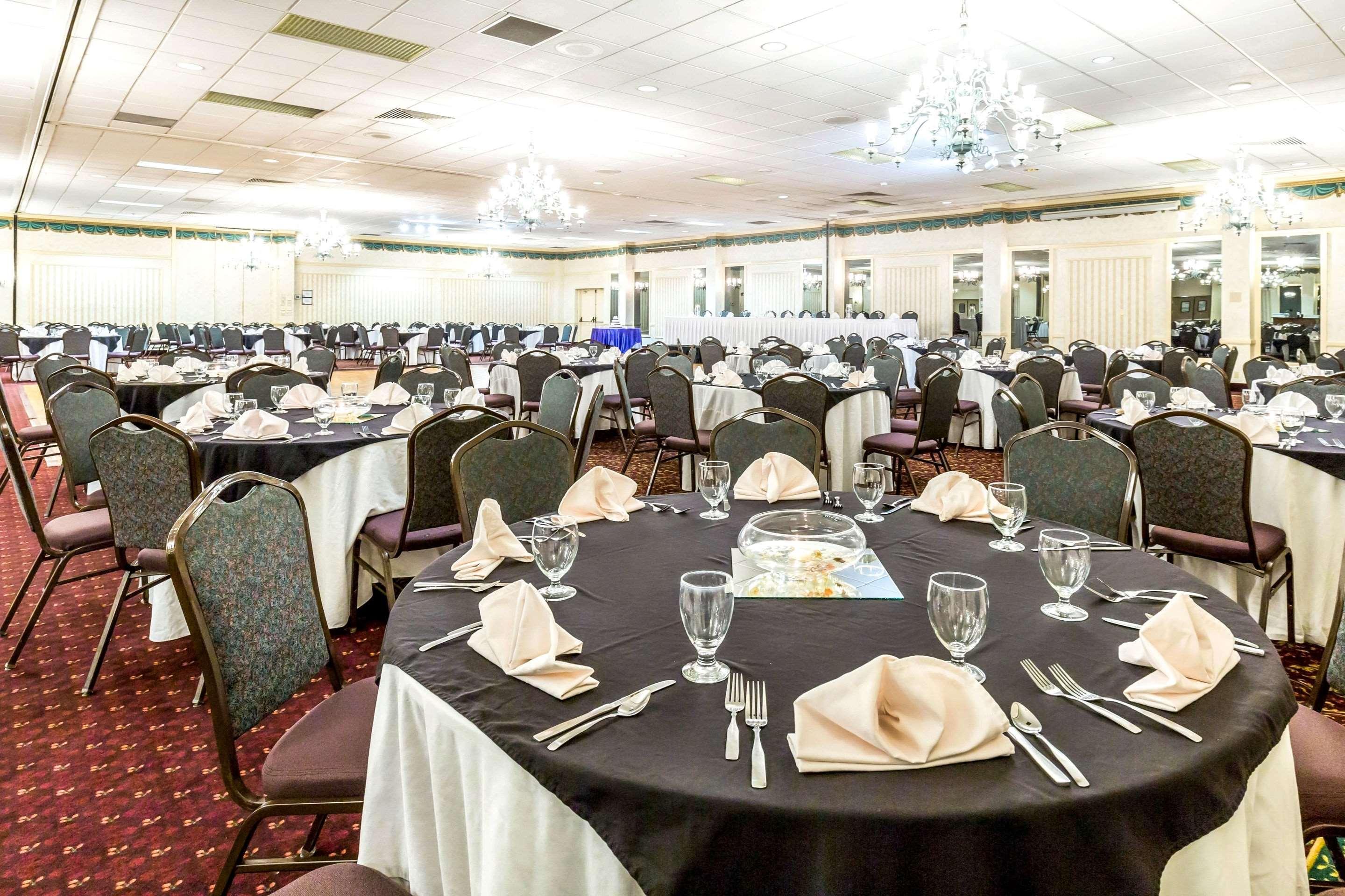 Clarion Inn Frederick Event Center Экстерьер фото
