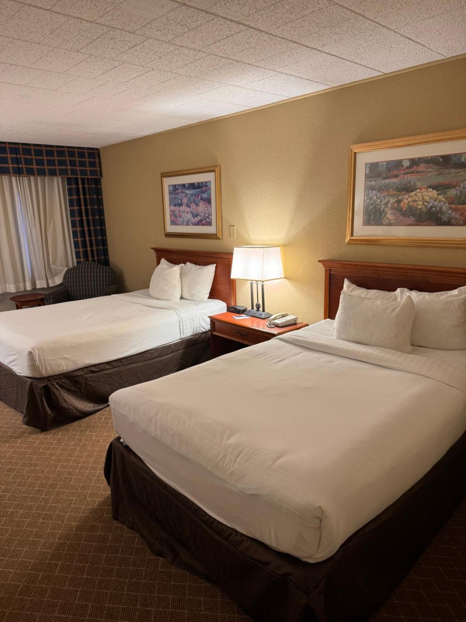 Clarion Inn Frederick Event Center Экстерьер фото
