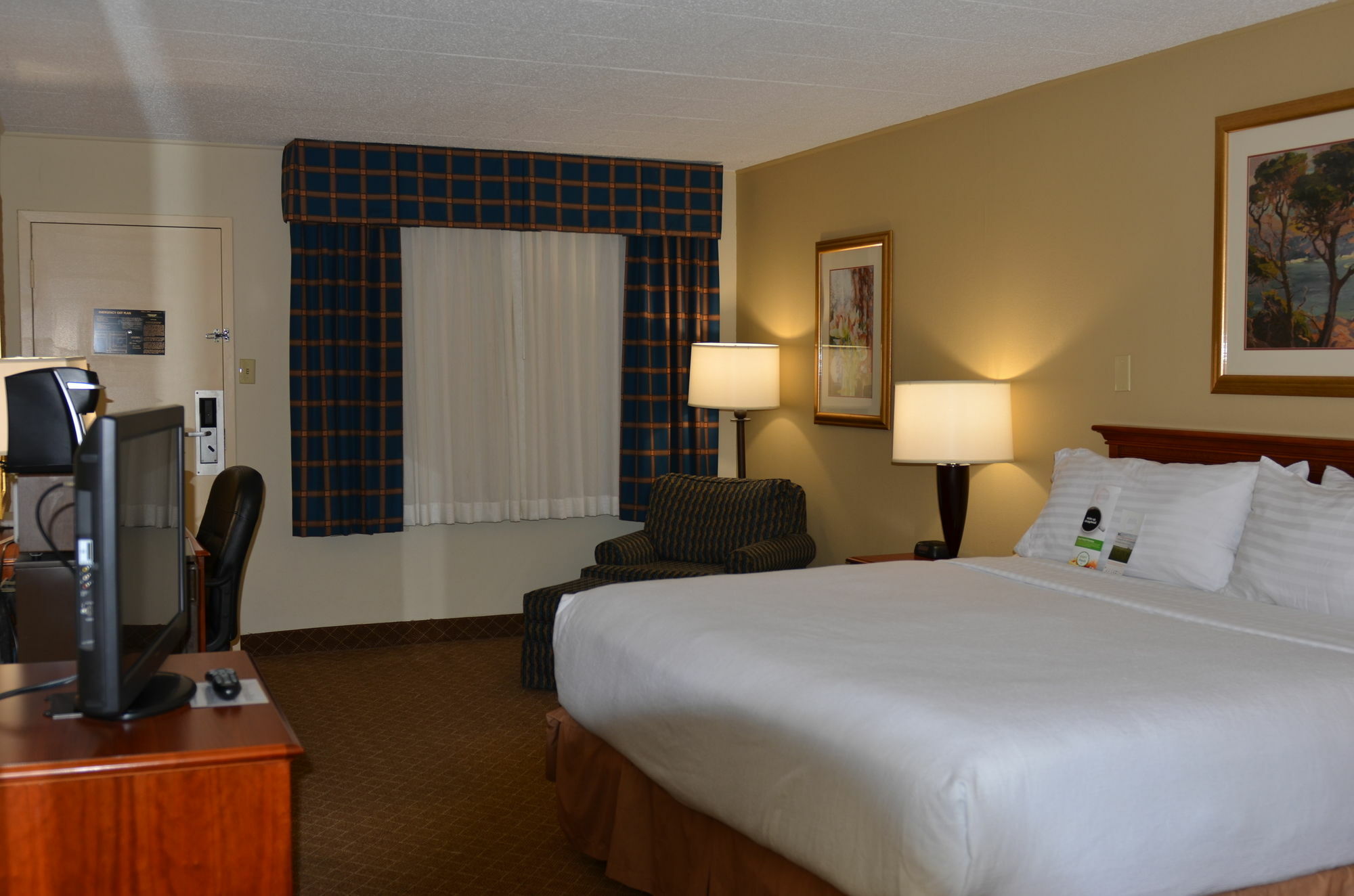 Clarion Inn Frederick Event Center Экстерьер фото